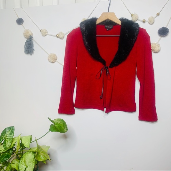 VINTAGE y2k red faux fur holiday crop cardigan - Picture 6 of 7